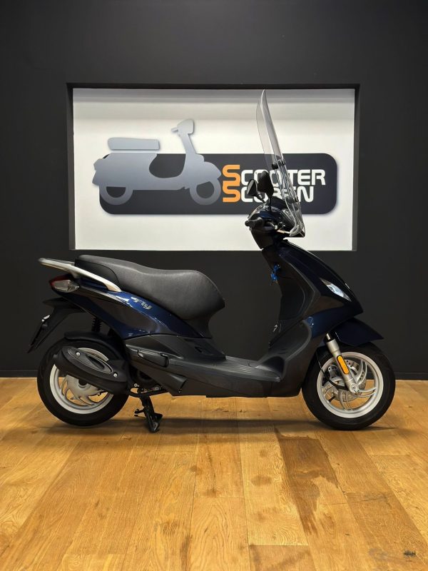 Piaggio Fly 4t