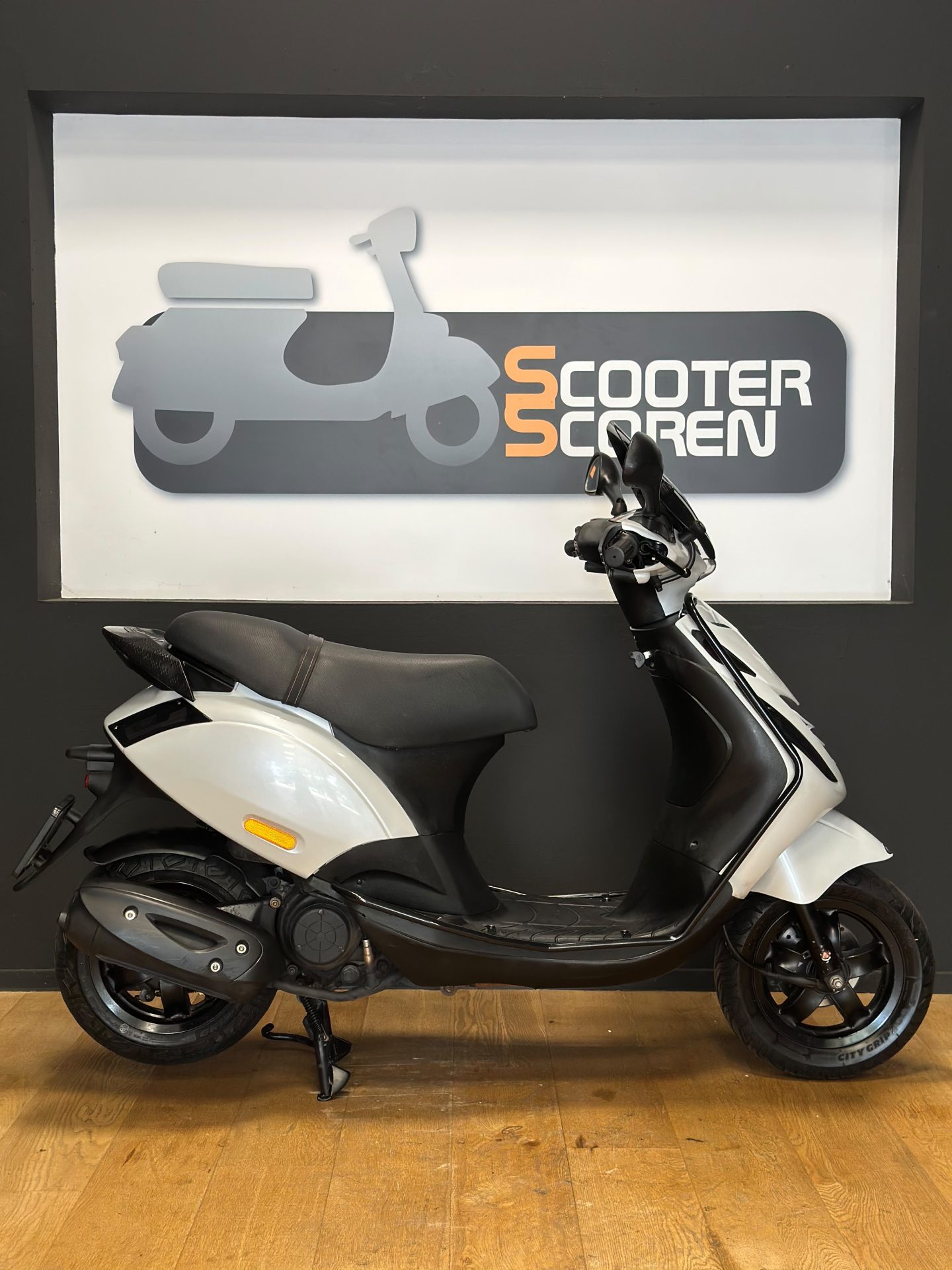 Piaggio Zip E4