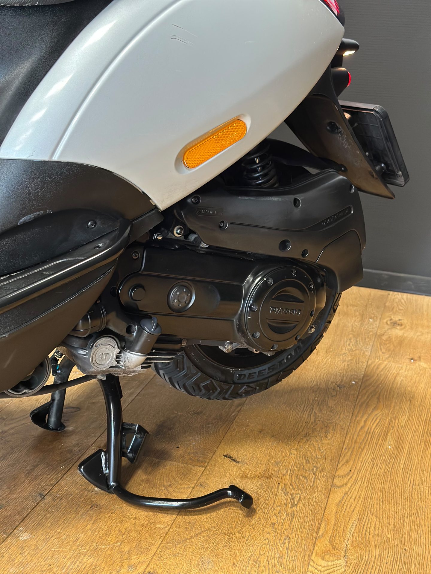 Piaggio Zip E4