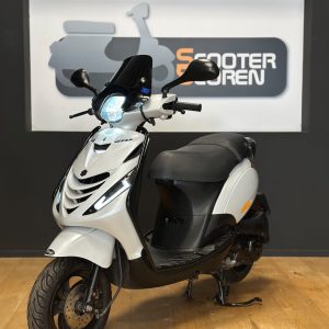Piaggio Zip E4